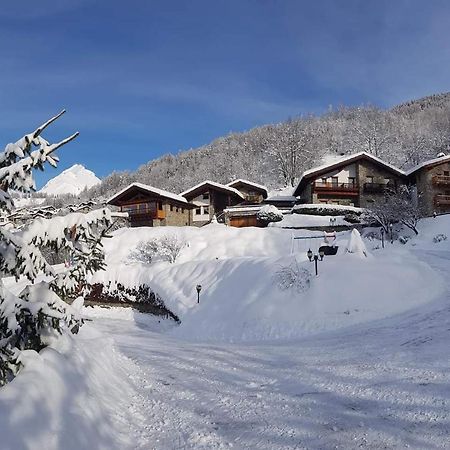 Les Combes Hotel ลาซัลเล ภายนอก รูปภาพ