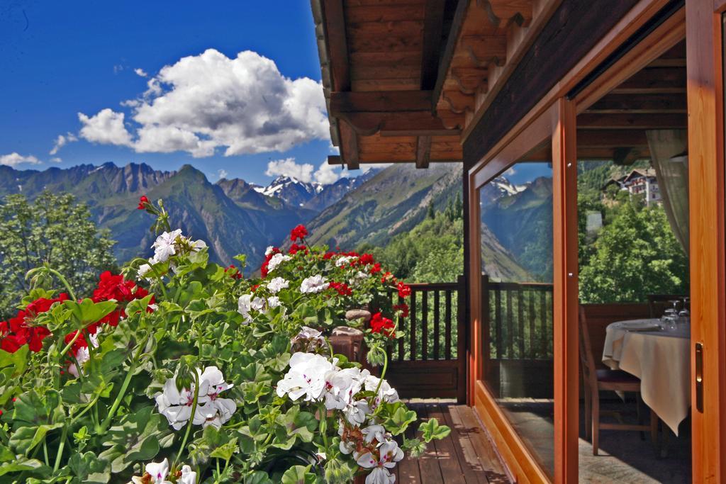 Les Combes Hotel ลาซัลเล ภายนอก รูปภาพ